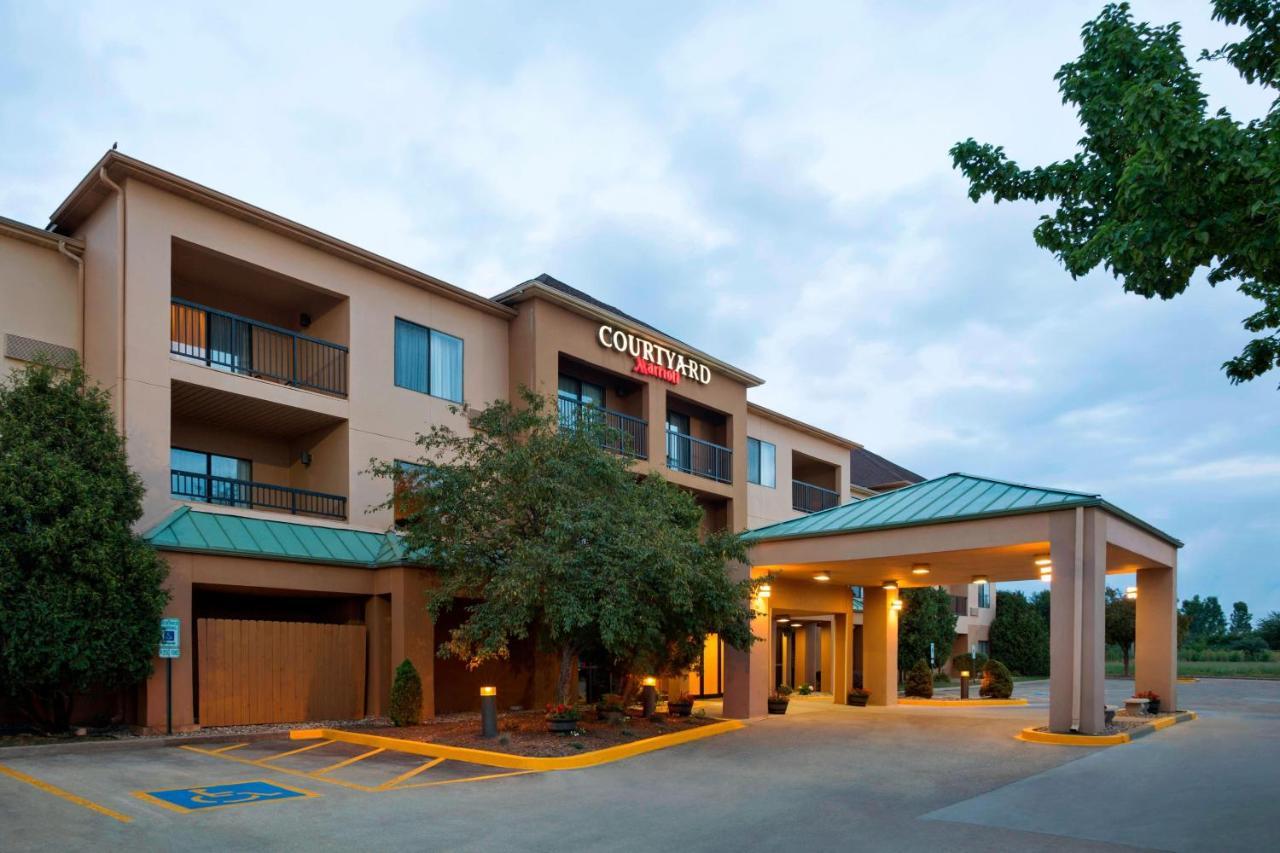 Courtyard By Marriott Springfield Hotell Exteriör bild