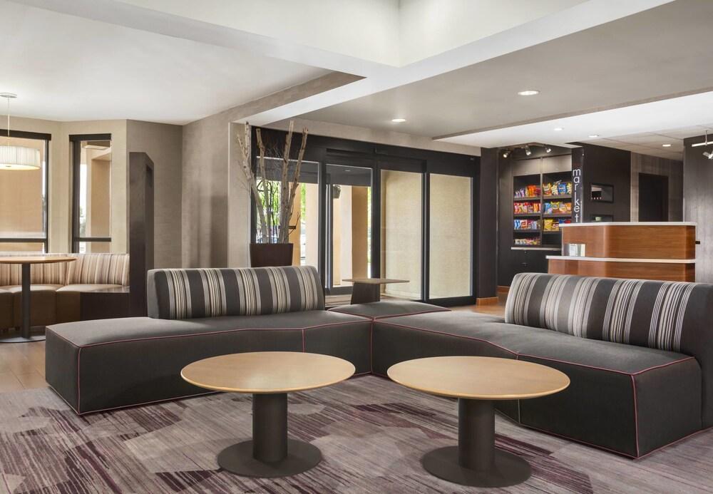 Courtyard By Marriott Springfield Hotell Exteriör bild