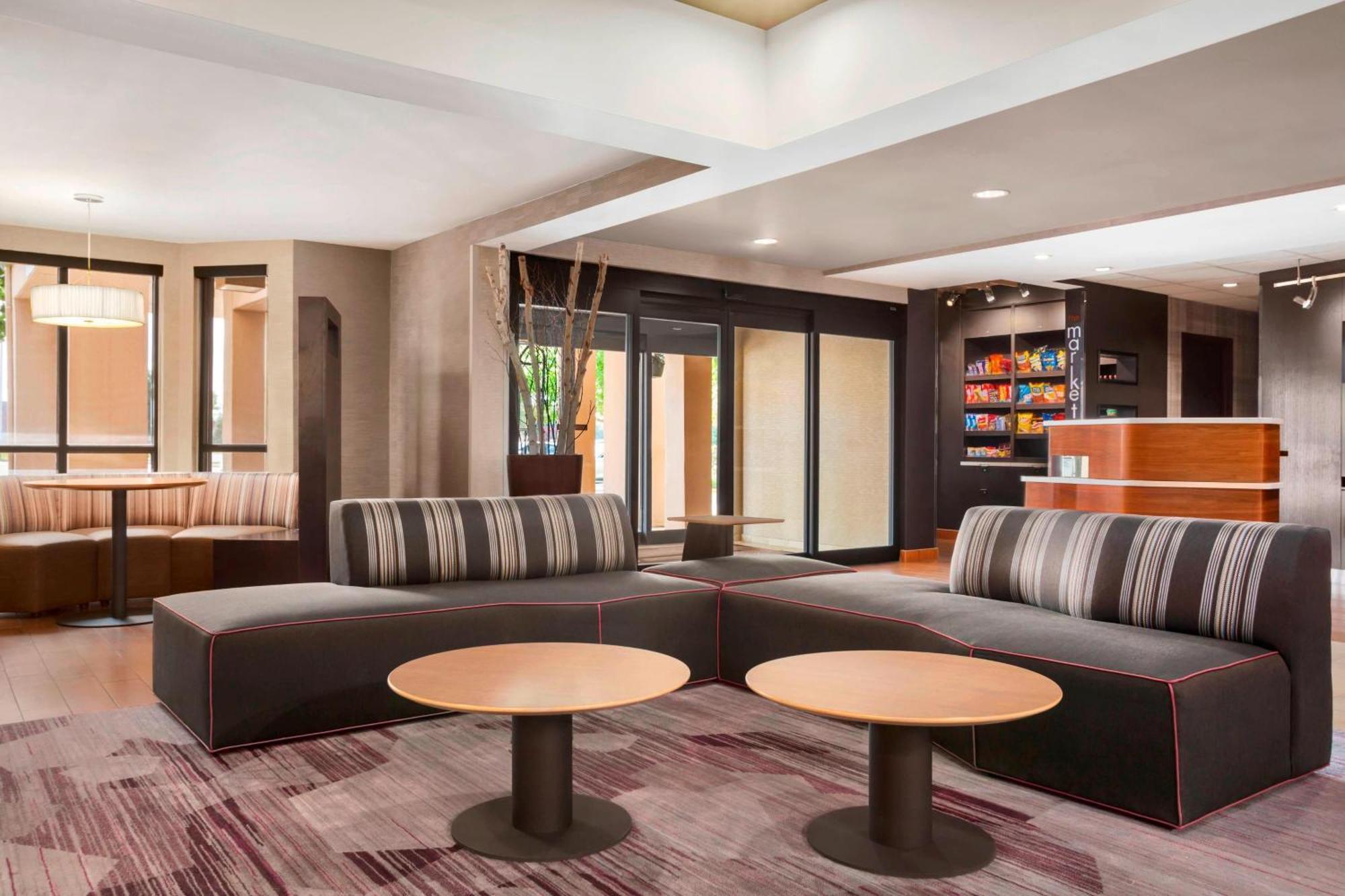 Courtyard By Marriott Springfield Hotell Exteriör bild