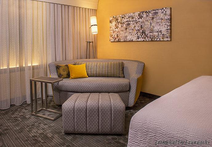 Courtyard By Marriott Springfield Hotell Exteriör bild